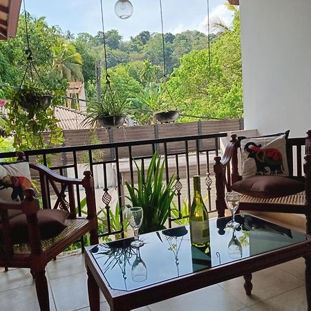 Jal,Min Homestay Kandy Exterior foto